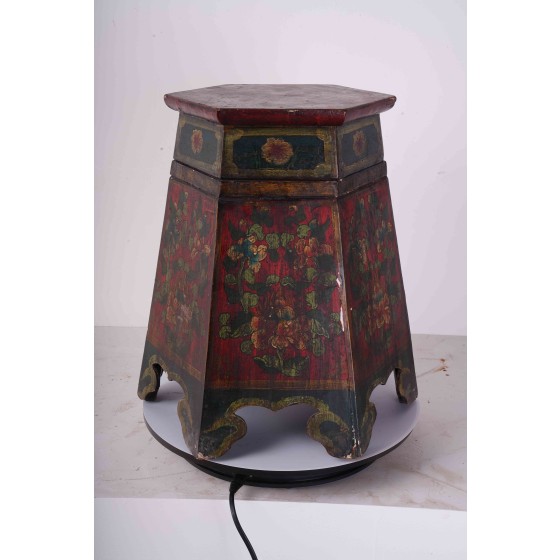 33-0彩绘木质六角木箱漆艺花几